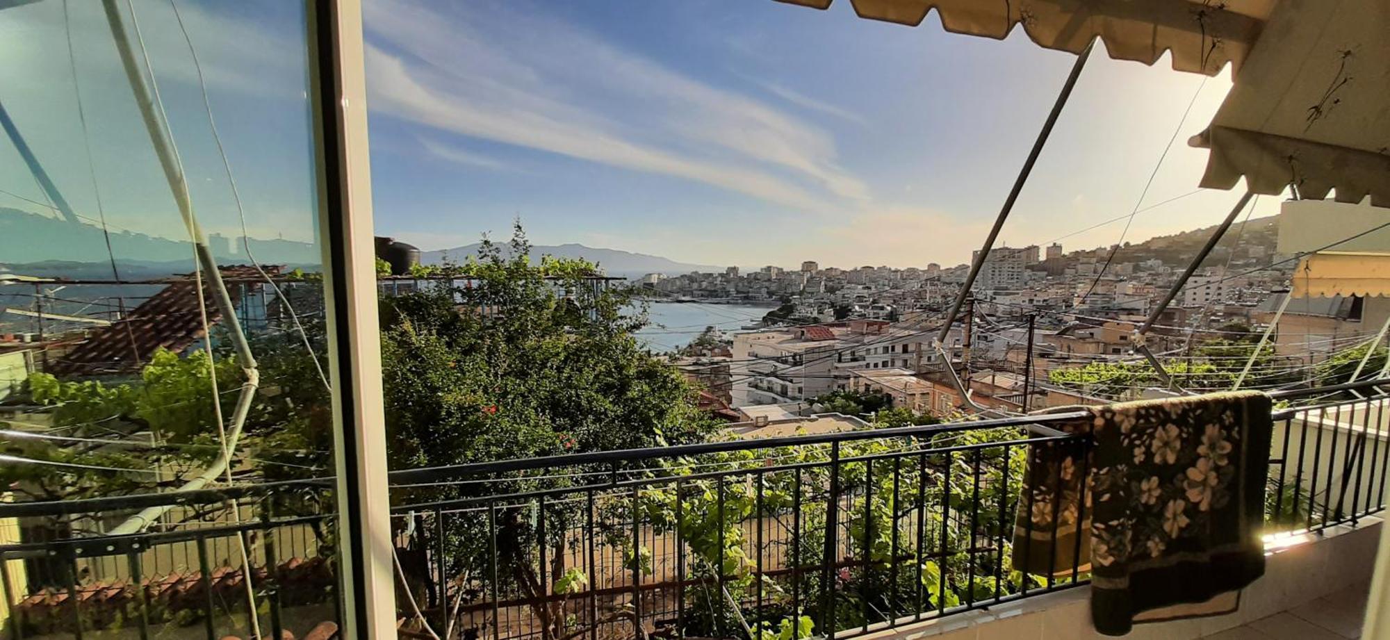 Guest House And Tavern Leo Sarandë Kamer foto